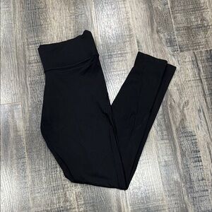PINK Victoria’s Secret Black Mid-Rise Leggings